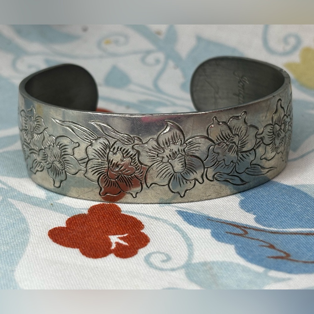 Kirk Stieff Pewter Floral Vintage Cuff Bracelet Signed and Titled Jonquil 6.75”